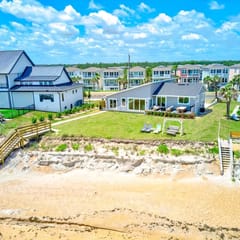 3-bedroom 3-bath beachfront house in amazing Flagler Beach FL