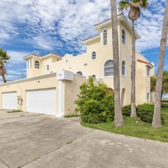 Ocean views | A1A | 4 beds | sleeps 8