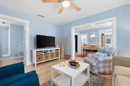 Quiet & Safe - 5 min to downtown - 3 bed/2 bath