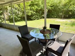 2 bed/1 bath | Walk downtown | dog-friendly