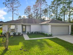New Home | Central location | Small Dogs OK