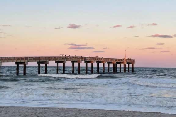 Dog-friendly | Walk to beach | 2 bed, 2 bath - Image 1