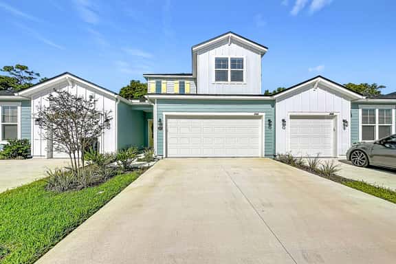 Brand new townhome | Community Pool | Sleeps 8 - Image 1