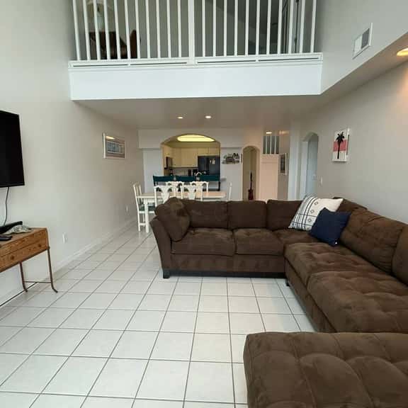 Beach across A1A | 3 bedroom 2 bath | trucks ok - Image 1