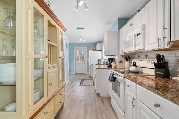 Quiet & Safe - 5 min to downtown - 3 bed/2 bath