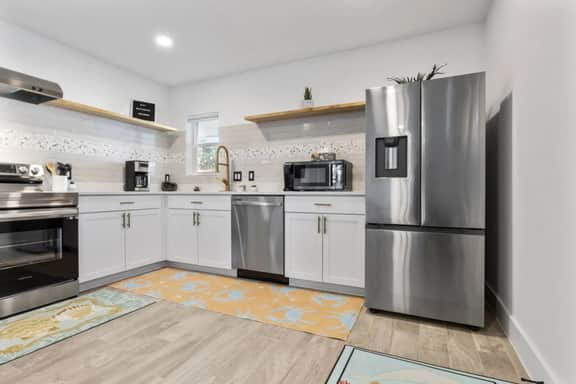 Steps to the beach - 3 bedroom/2 bath - Firepit