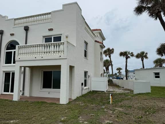 Ocean views | Walk to the beach | 3 bedroom 2 bath