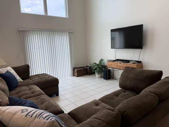 Ocean views | Walk to the beach | 3 bedroom 2 bath