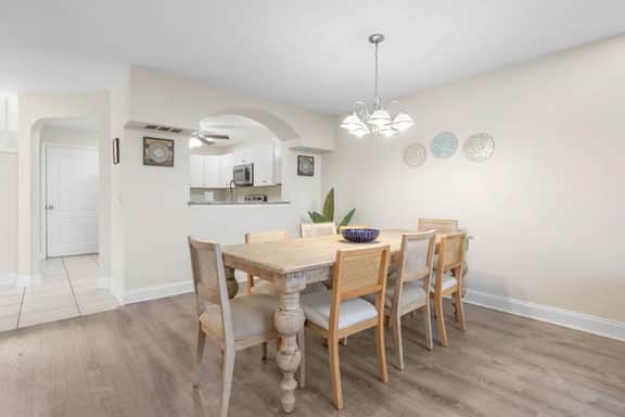 Ocean views | A1A | 4 beds | sleeps 8 - Image 4