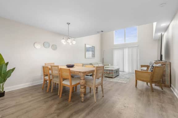 Ocean views | A1A | 4 beds | sleeps 8 - Image 4