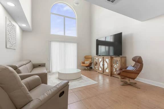 Ocean Views | Sleeps 8 | 4 beds | family-friendly - Image 4