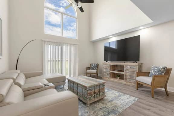Ocean views | A1A | 4 beds | sleeps 8 - Image 5