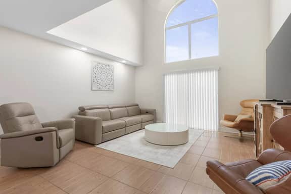 Ocean Views | Sleeps 8 | 4 beds | family-friendly - Image 2
