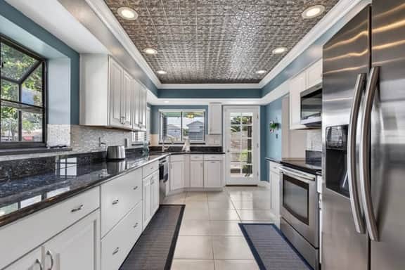 Casa Palmera - Waterfront Home & Private Dock - Image 3