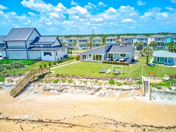 3-bedroom 3-bath beachfront house in amazing Flagler Beach FL
