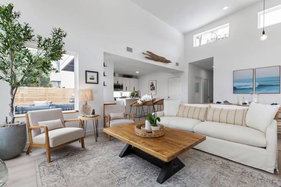 3 bedroom/2 bath | 5 mins to downtown