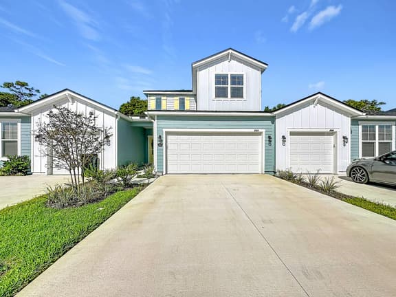 Gated Community | Pool & Spa | Pet Friendly
